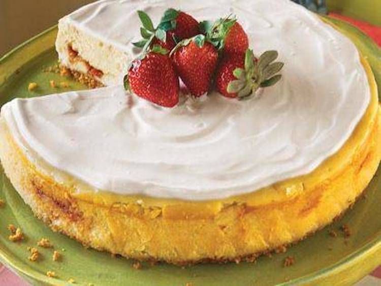 Irish Strawberry-and-Cream Cheesecake