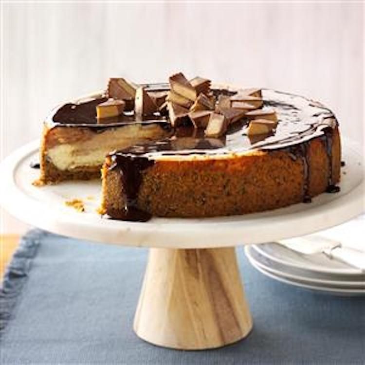 PEANUT BUTTER CUP CHEESECAKE