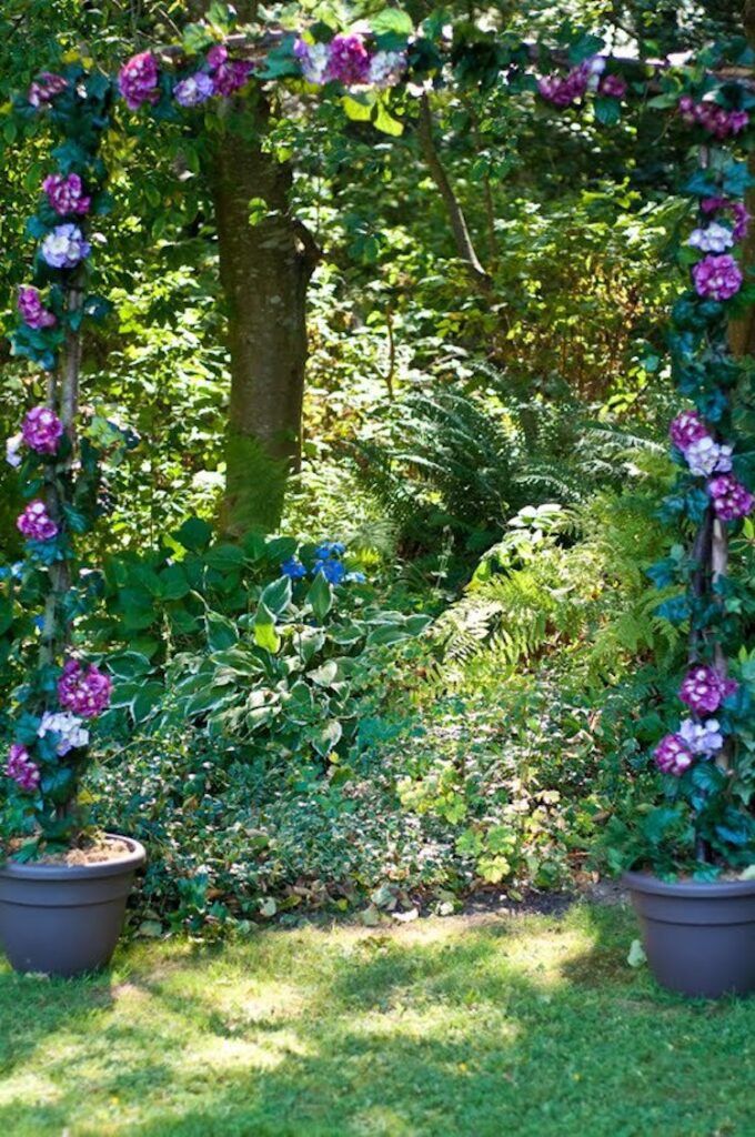 Floral wedding arch