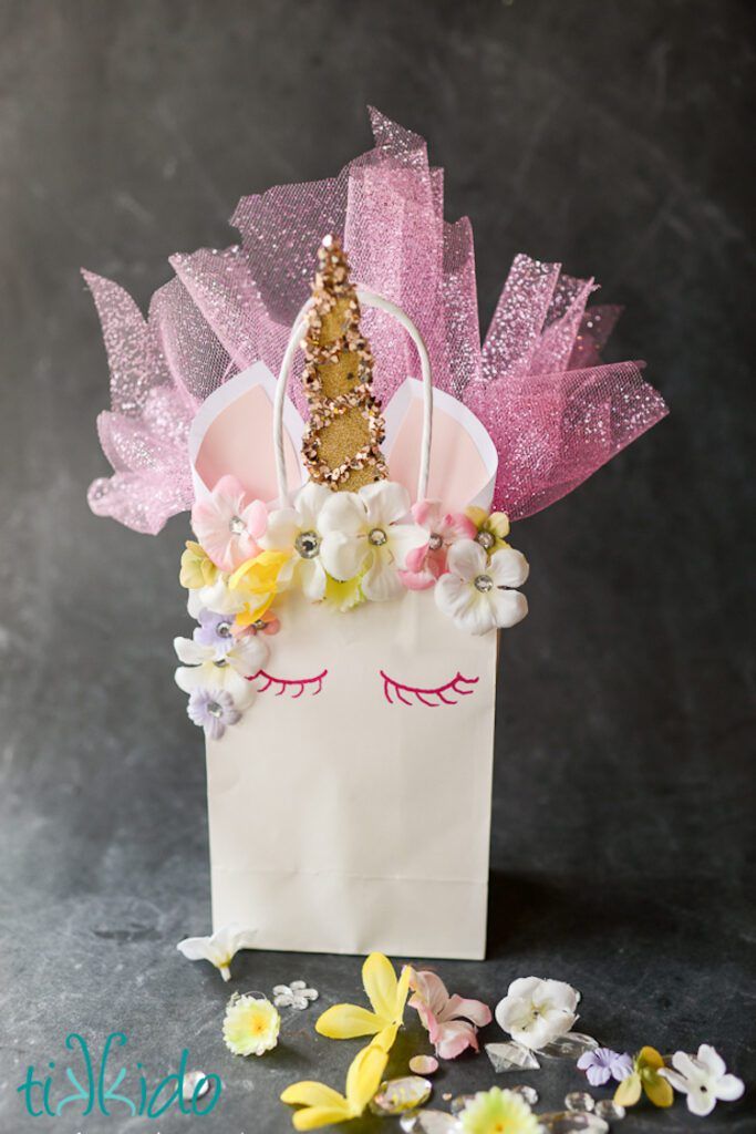 unicorn birthday party ideas: Unicorn Gift Bag