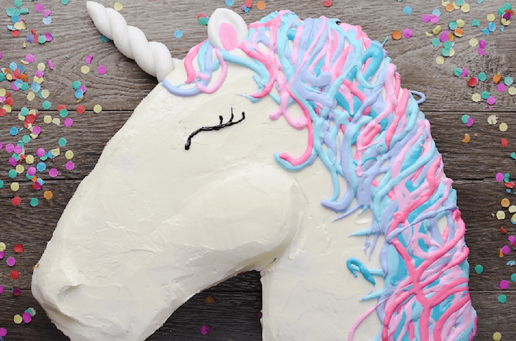 unicorn birthday party ideas: Unicorn Pull-Apart Cake