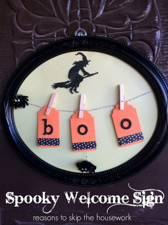 spooky welcome sign