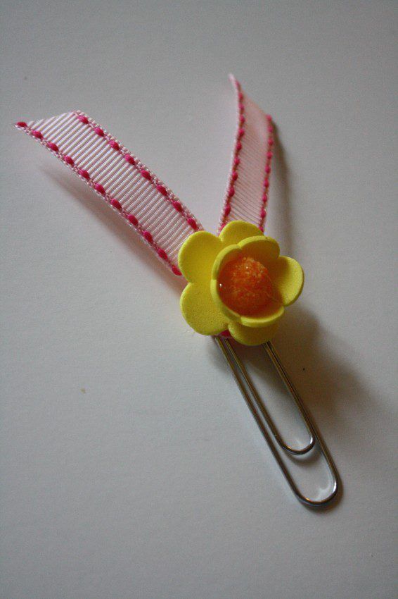 Easy embellished paper clips!  By Designer Trapped in a Lawyer's Body for Reasons to Skip the Housework.