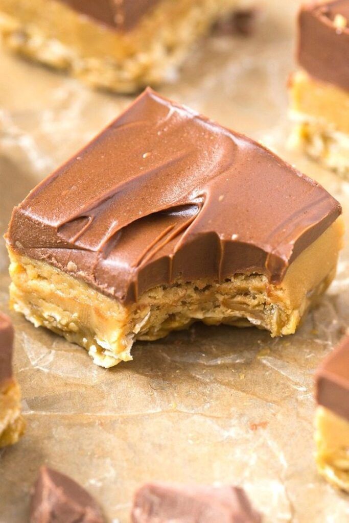 Healthy No Bake Peanut Butter Cup Breakfast Bars