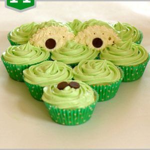 A_is_for_alligator_cupcakes