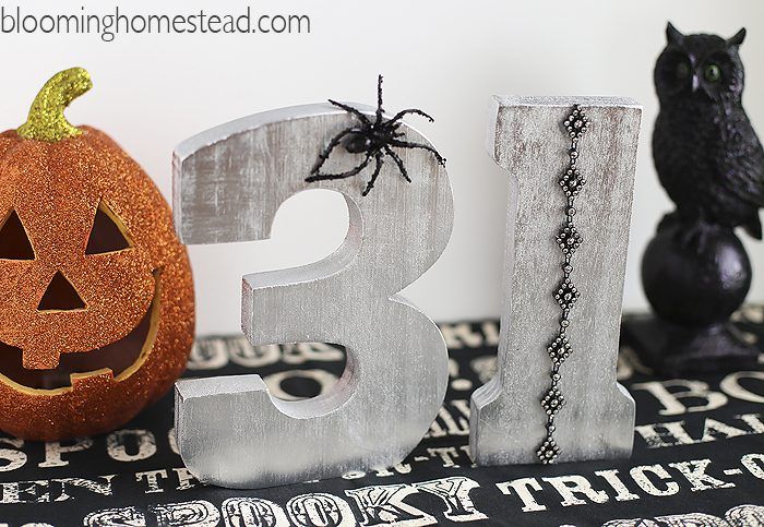 DIY Halloween Craft by Blooming Homestead 