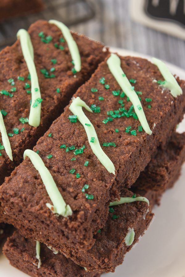 These Mint Chocolate Shortbread Fingers are super simple to make and will easily satisfy your cravings for a sweet treat! Cocoa powder makes them rich, peppermint makes them refreshing and plenty of butter makes them short - the perfect shortbread!