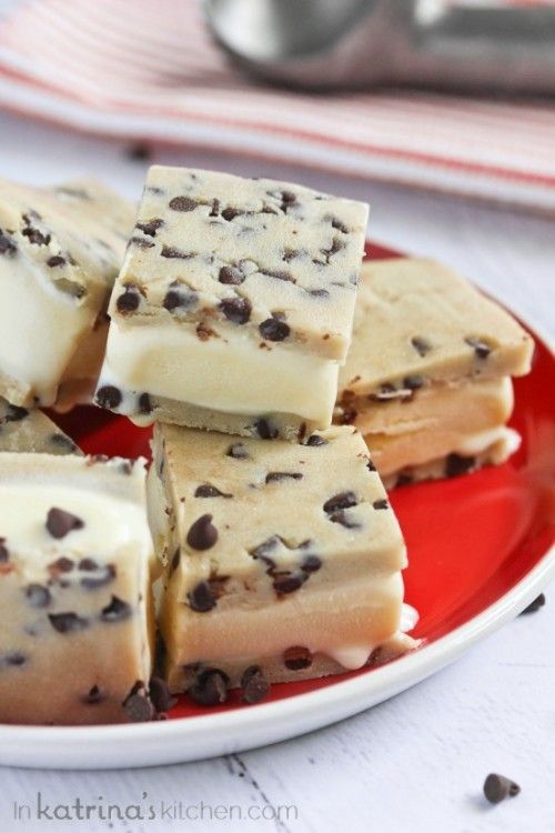 Cookie-Dough-Ice-Cream-Sandwich-Recipe-1-wm-550