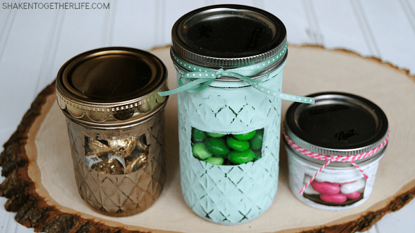 Peek-a-boo Mason Jar Candy Holders - love those little windows so you can see what is inside! Perfect for teacher gifts and Mothers Day!