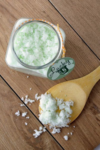 DIY-Vanilla-Mint-Sugar-Scrub-400x600