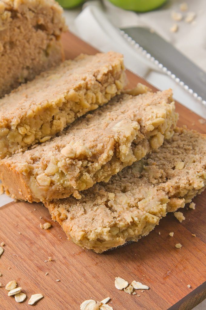 All the flavours of Apple Pie, but in a quick to make, delicious quick bread! Soft, squidgy and packed with apples and spices, this is the perfect bread for Fall!