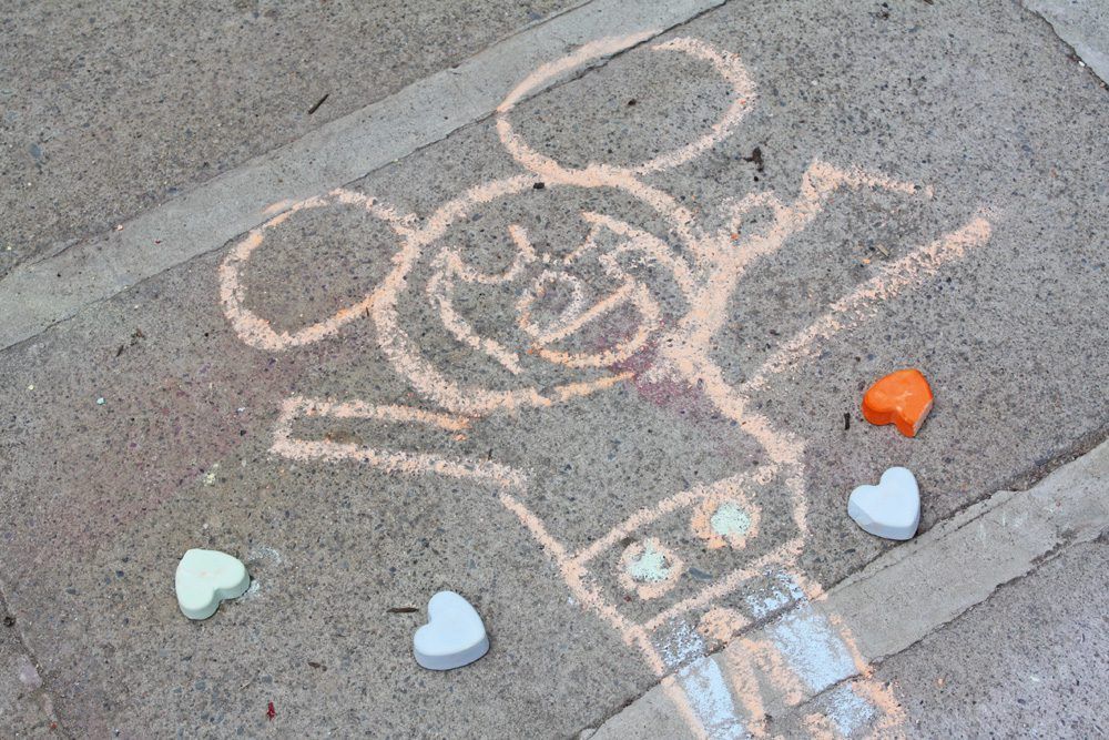 DIY Sidewalk Chalk