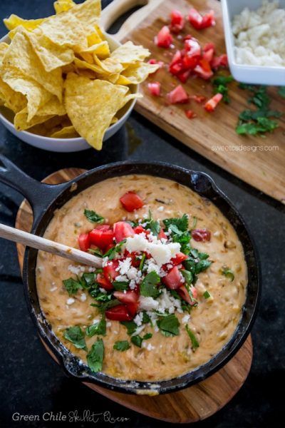 Green-Chile-Skillet-Queso-YUM-