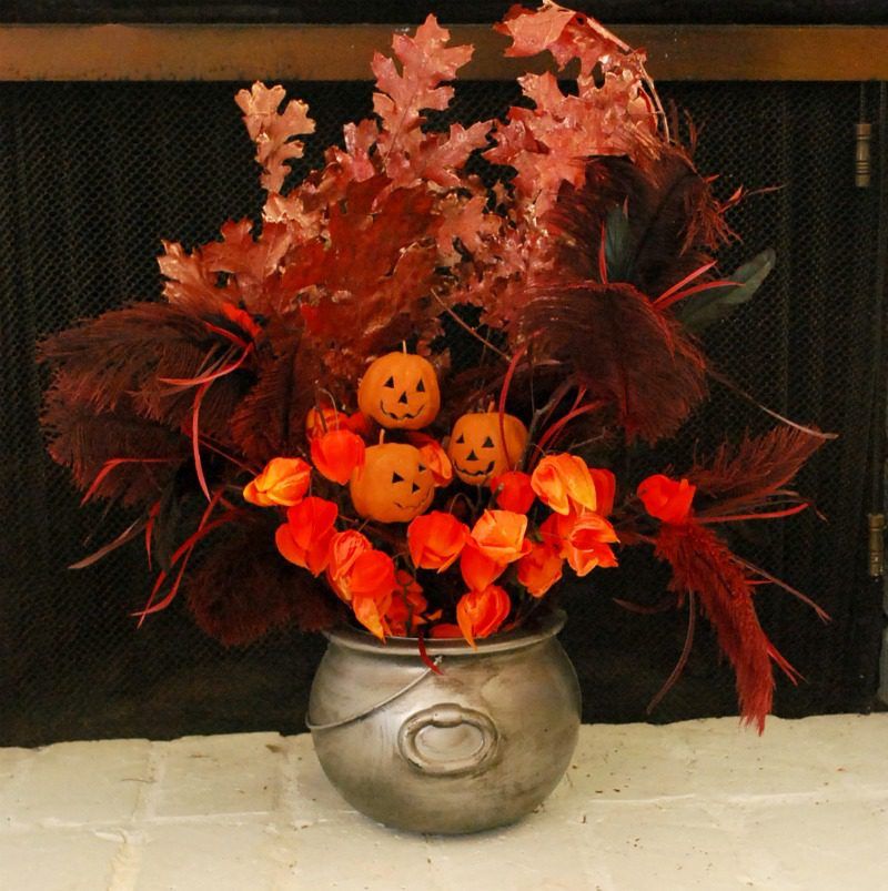 pewter-cauldron-halloween-centerpiece