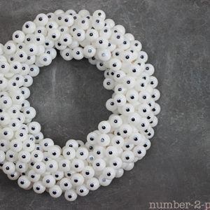 Googly Eye Wreath that will spook the neighbors AND the rest of the family!