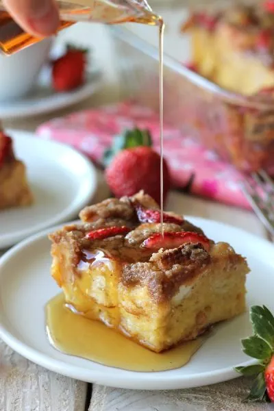 Eggnog French Toast: Eggnog is a favorite seasonal drink, but there are so many ways to bake with eggnog! 