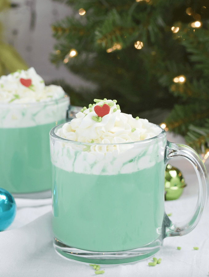 You'll certainly enjoy these 10 Spiked Hot Chocolate Recipes during the chilly Winter season.