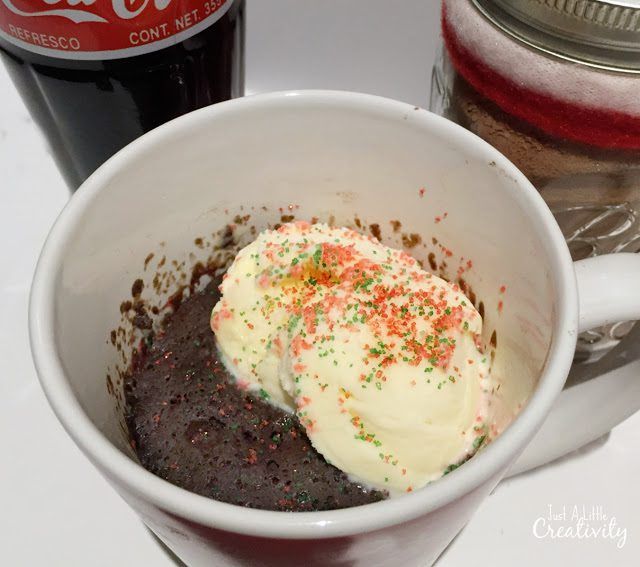 These 10 Mug Cakes will have you running to your microwave tonight!