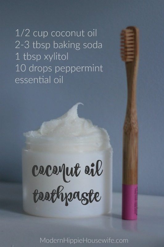 Ways To Use Coconut Oil - Toothpaste