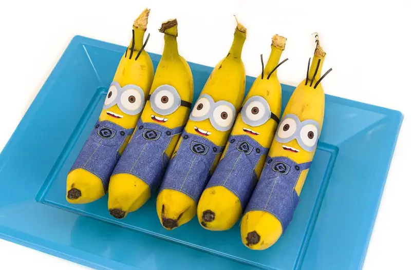 Simple Minion Treats