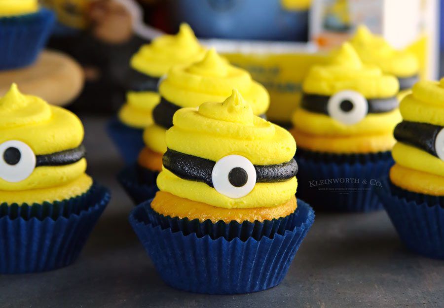 Simple Minion Treats