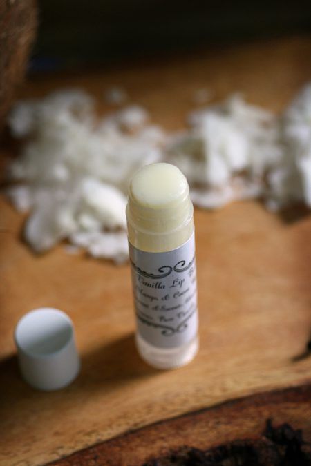 Ways To Use Coconut Oil - Vanilla Lip Balm