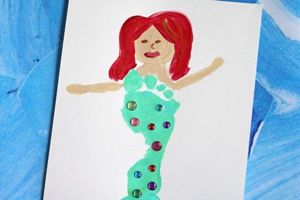 Mermaid Crafts that are simple and magical for all Mermaid Lovers!