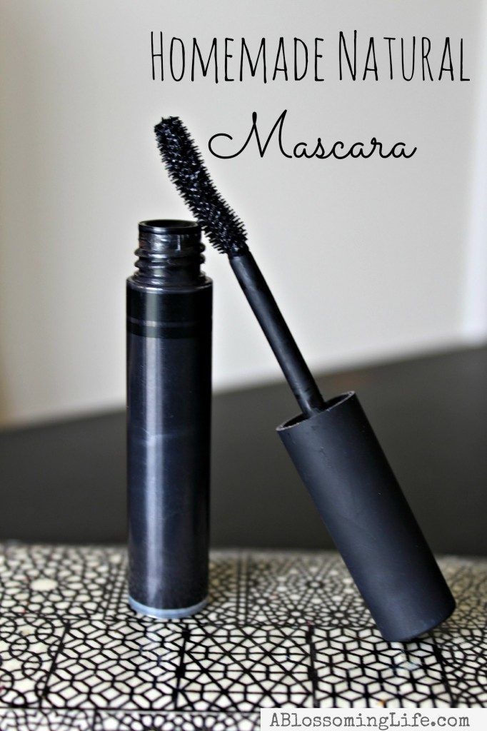 Ways To Use Coconut Oil - Natural Mascara