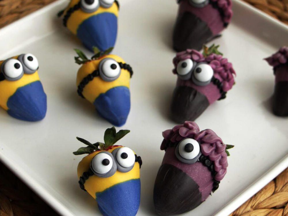 Simple Minion Treats