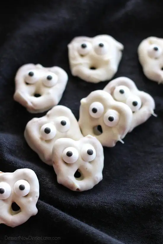 Cute pretzel treats for every occasion. Cute and delicious and perfect for parties!