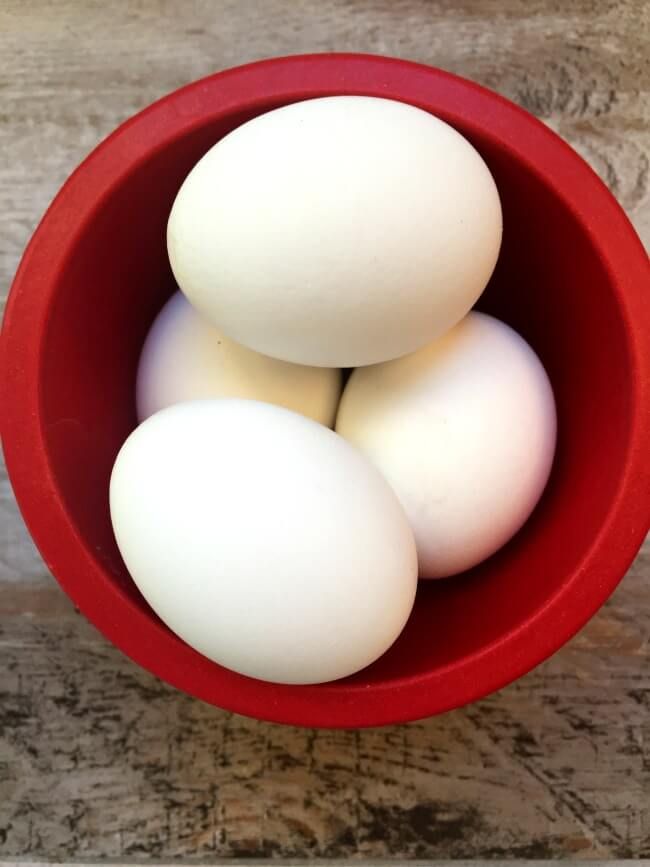https://www.365daysofcrockpot.com/instant-pot-hard-boiled-eggs-recipe/