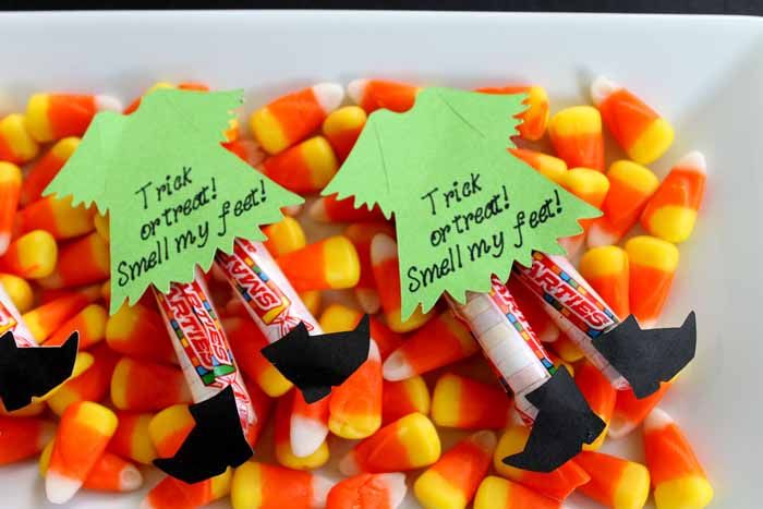 https://www.thecountrychiccottage.net/halloween-candy-ideas/