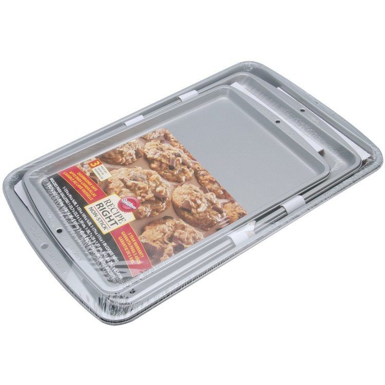 Wilton Recipe Right 3 Piece Cookie Pan Set - top baking sheet