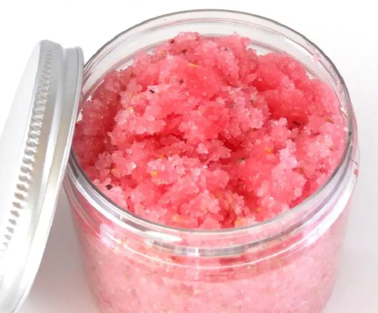 Strawberries and Coconut Body Scrub