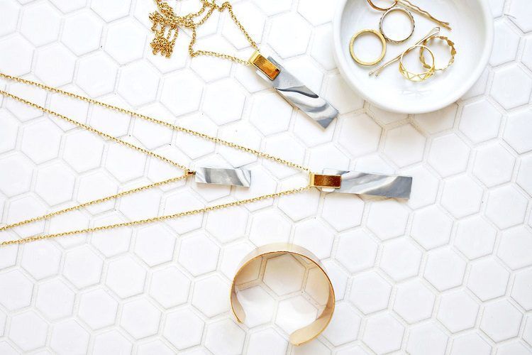 Pendants with an On-Trend, Marble Look