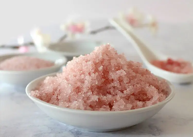 A Pretty-In-Pink Rose and Coconut DIY Body Scrub