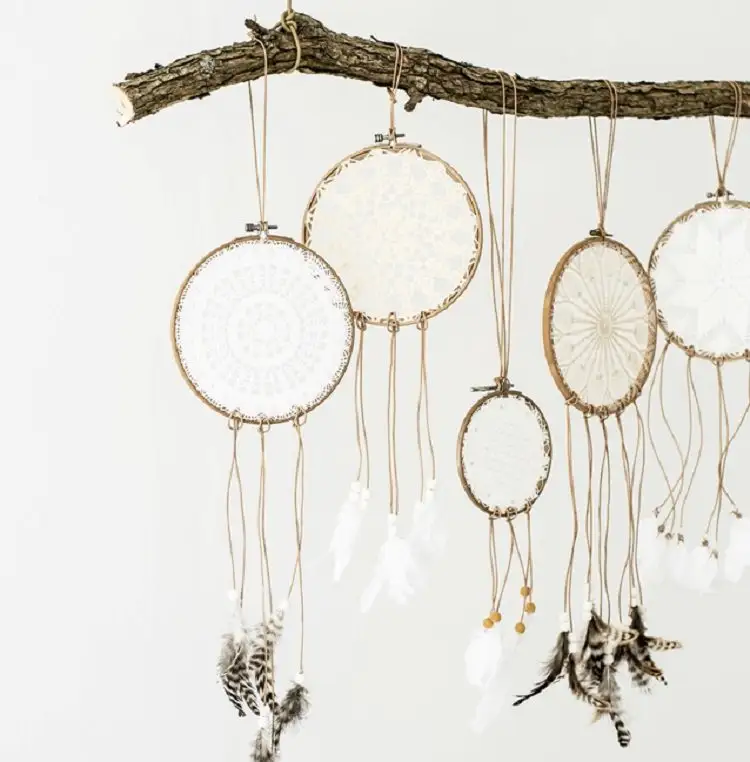 Quick and Easy Dream Catchers Using Embroidery Hoops