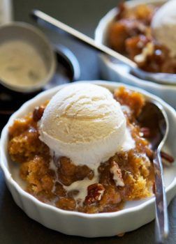 pumpkin pecan cobbler