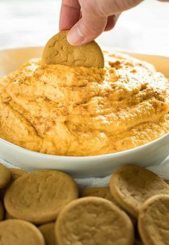 pumpkin-cheese-cake-dip.