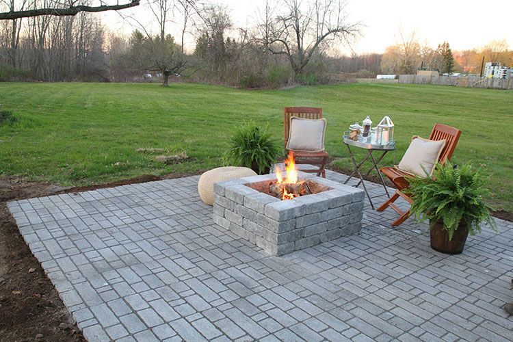 Paver fire pit