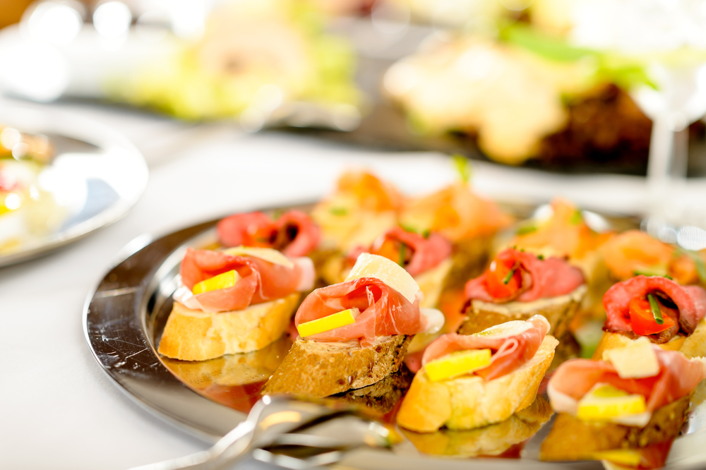 20 Best Party Food Ideas Everyone Will Love – REASONS TO SKIP THE HOUSEWORK
