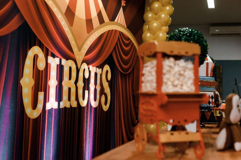 circus theme party