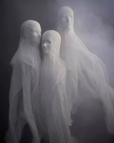 Creepy Halloween Decor Ideas - Cheesecloth Spirits